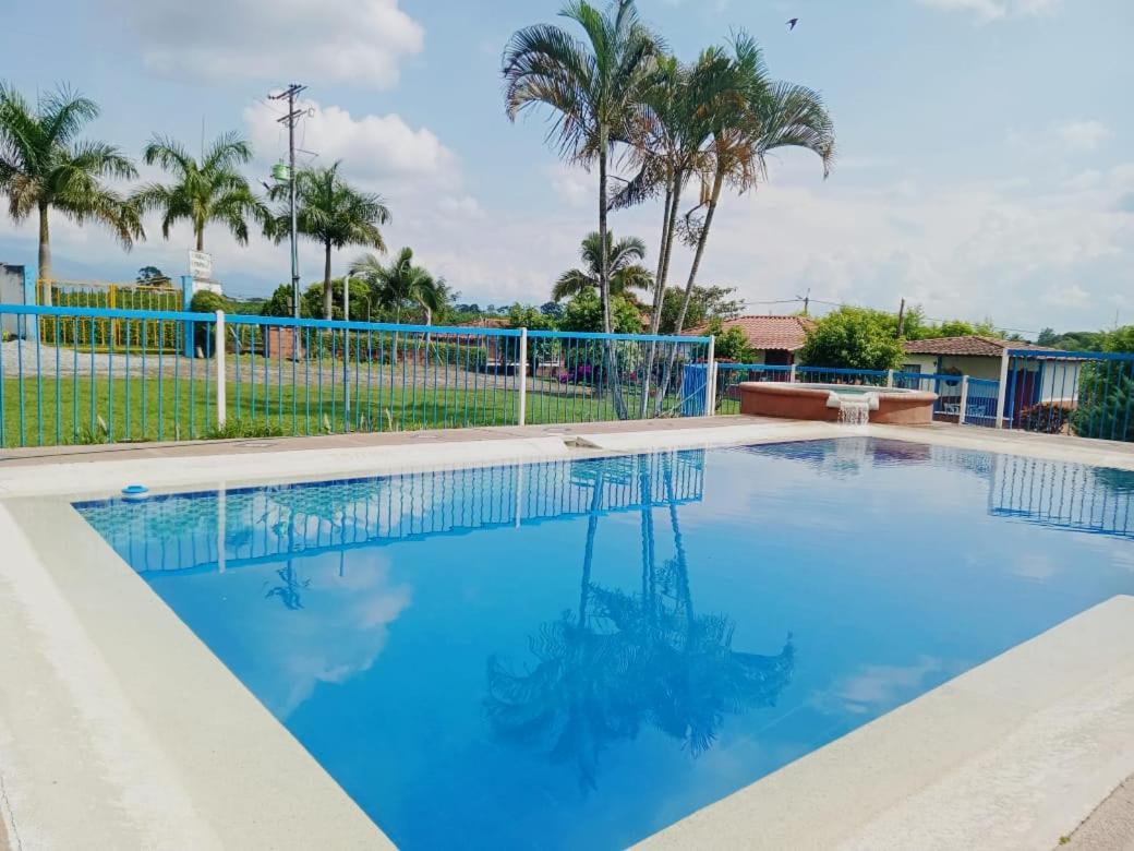 Hotel Campestre Manantial Del Quindio Montenegro Exteriör bild