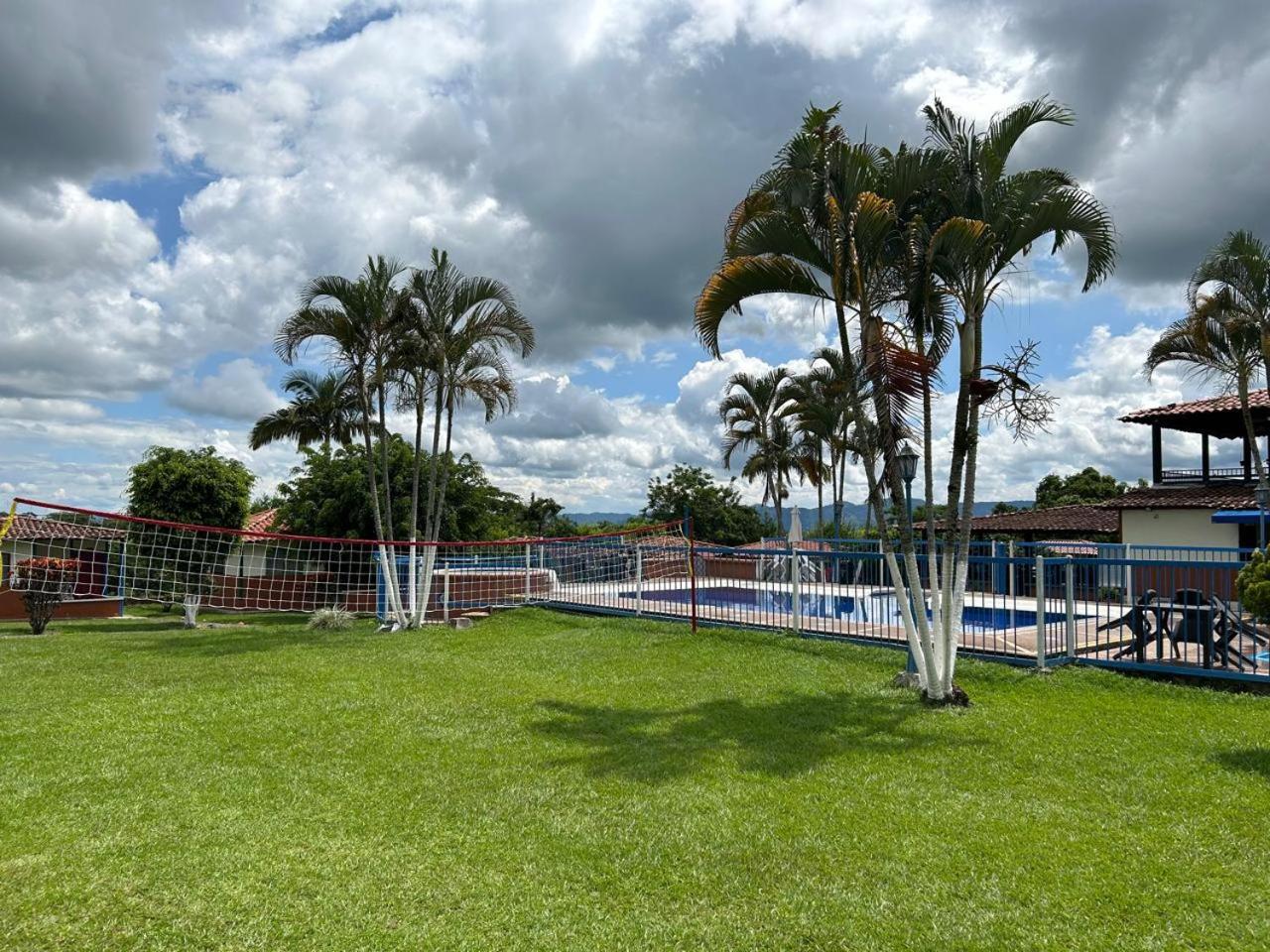 Hotel Campestre Manantial Del Quindio Montenegro Exteriör bild