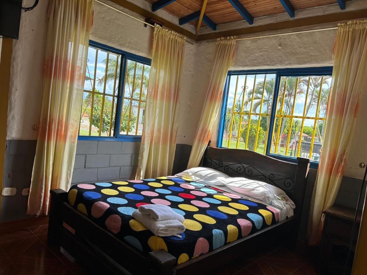 Hotel Campestre Manantial Del Quindio Montenegro Exteriör bild